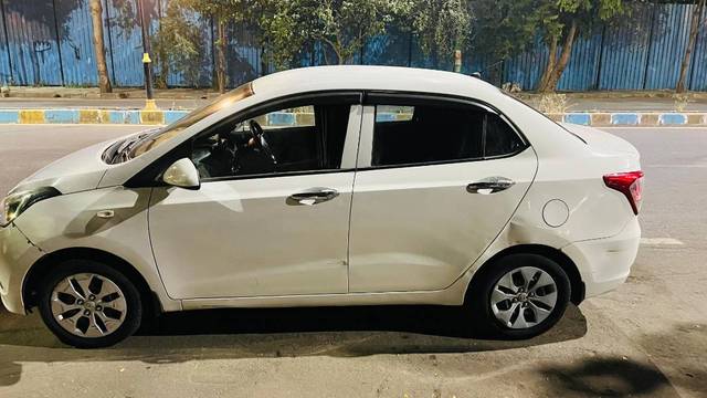 https://images10.gaadi.com/usedcar_image/4400254/original/f0109ed9e55e7ed459acecabb83e719b.jpg?imwidth=6401