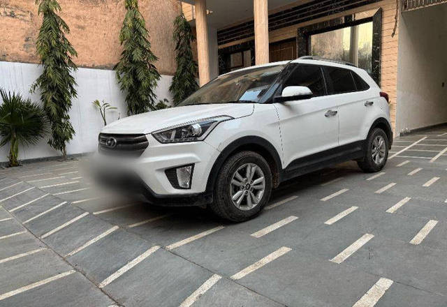 https://images10.gaadi.com/usedcar_image/4400332/original/5a8173d4a573c5c7674aae53b5333f78.jpeg?imwidth=6402