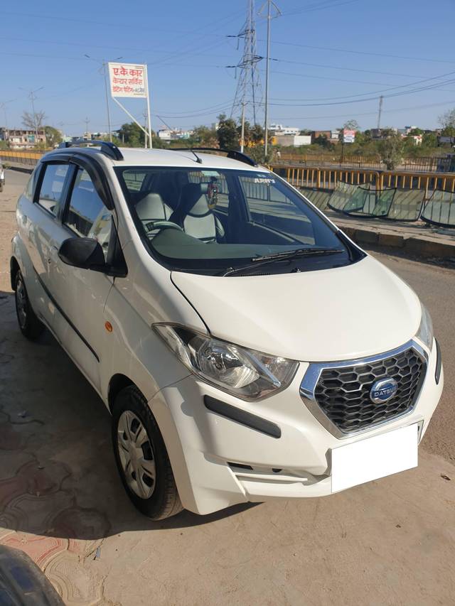 https://images10.gaadi.com/usedcar_image/4400404/original/processed_97576bb0feaab215242918bf19b9c2d2.jpg?imwidth=6400