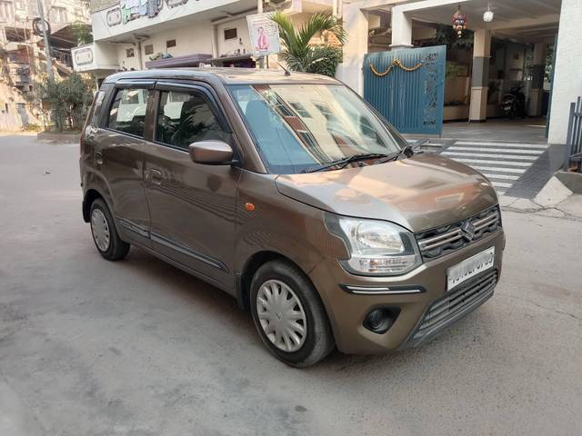 https://images10.gaadi.com/usedcar_image/4400409/original/processed_658bada6d47693dee069edb79107ed91.jpg?imwidth=6400