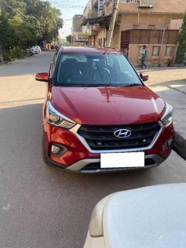 https://images10.gaadi.com/usedcar_image/4400444/original/processed_36bb7cf9-276d-4317-b0d3-fb7e1985040a.jpeg?imwidth=6400