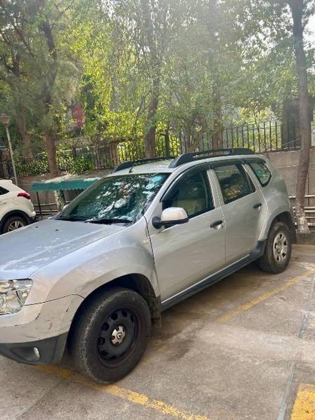 https://images10.gaadi.com/usedcar_image/4400445/original/f90a2b1dd5d0fa9e9dbf674a403c97c1.jpeg?imwidth=6402