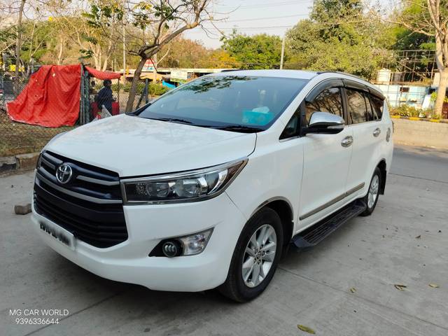 https://images10.gaadi.com/usedcar_image/4400460/original/processed_8957e9b617fcd0b94586c722122baa40.jpg?imwidth=6402