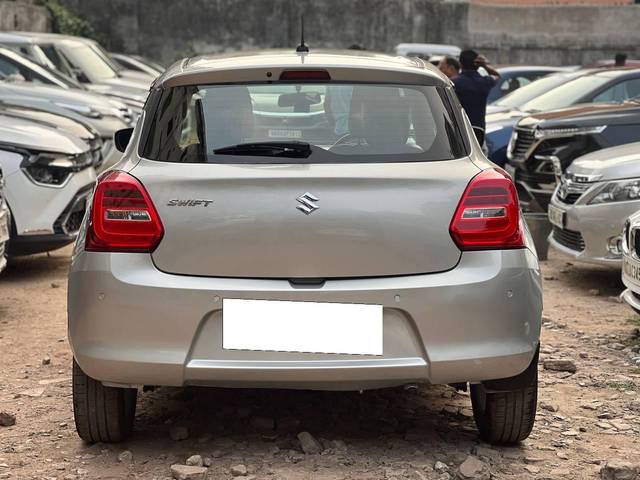 https://images10.gaadi.com/usedcar_image/4400483/original/processed_16173698228355ef31bfa916258e6213.jpg?imwidth=6401