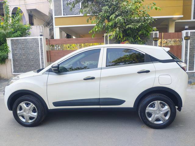 https://images10.gaadi.com/usedcar_image/4400508/original/processed_d564c878472d75b590ff89796476719c.jpg?imwidth=6402