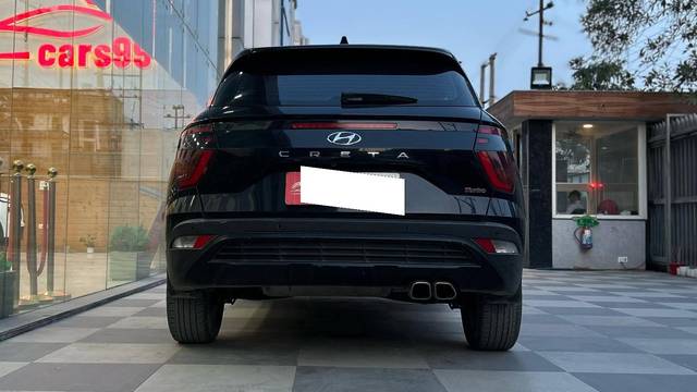https://images10.gaadi.com/usedcar_image/4400624/original/processed_4b6782bde29f14b3d1dcc1bc0a46e96e.jpg?imwidth=6402