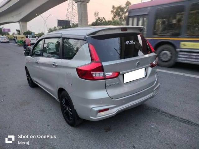 https://images10.gaadi.com/usedcar_image/4400671/original/processed_d40d530cc4334b3874cc3daf509539db.jpg?imwidth=6402