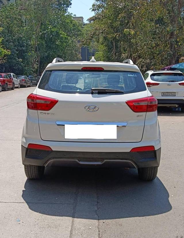 https://images10.gaadi.com/usedcar_image/4400704/original/processed_03ec510b16a0c169dff31b67aef28d96.jpg?imwidth=6402