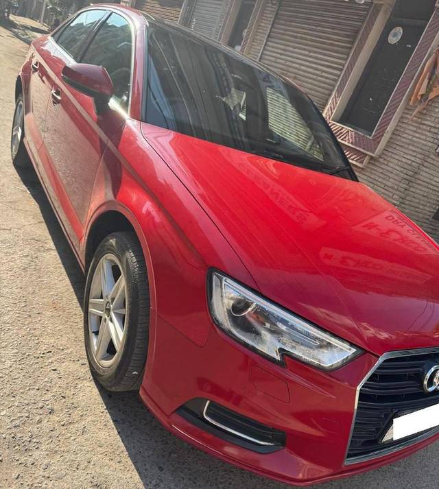 https://images10.gaadi.com/usedcar_image/4400706/original/processed_49a0b6ef6c8fe86c14ad45f2793a8bac.jpg?imwidth=6400