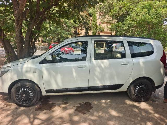 https://images10.gaadi.com/usedcar_image/4400723/original/92f183e96bb4411149922da85616d70f.jpg?imwidth=6402