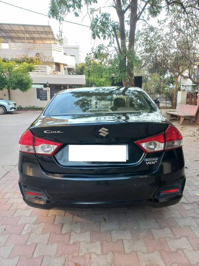 https://images10.gaadi.com/usedcar_image/4400748/original/processed_2d8cf5e7f66a9b2511fd63b8dbaf9e22.jpeg?imwidth=6401