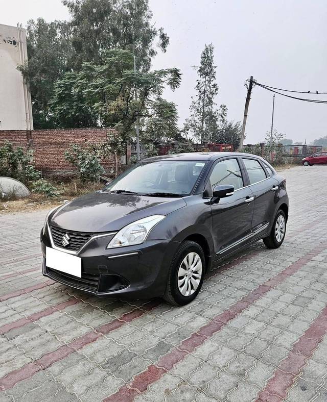 https://images10.gaadi.com/usedcar_image/4400759/original/processed_15f1c548a22e3ee87681cc4f42ebe8a0.jpg?imwidth=6400