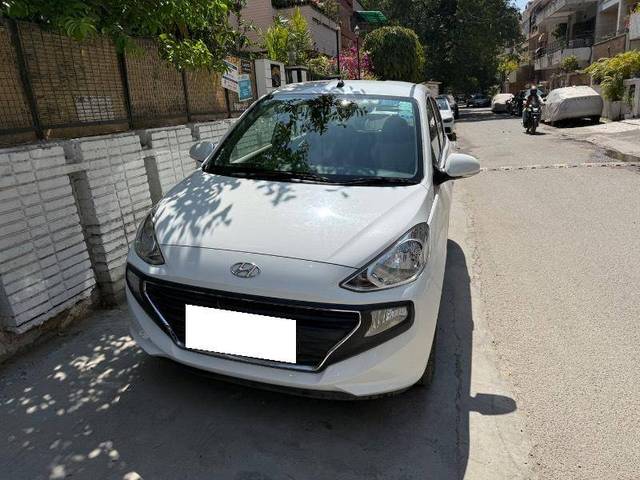 https://images10.gaadi.com/usedcar_image/4400786/original/c3cd20376fa977165ecaaabad939124b.jpeg?imwidth=6400