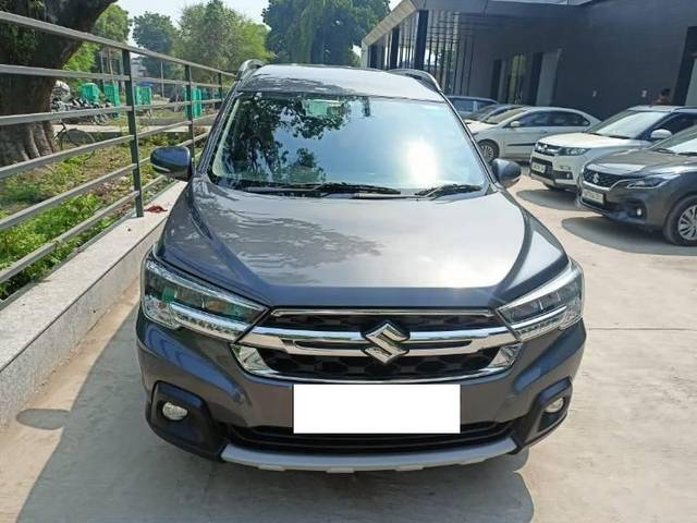 https://images10.gaadi.com/usedcar_image/4400833/original/processed_2e566f8c-bc6c-4857-b3ba-b8db20aeb780.jpg?imwidth=6401