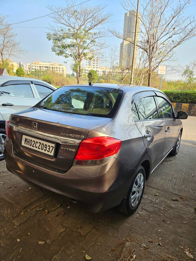 https://images10.gaadi.com/usedcar_image/4400861/original/dfaf5873da9102ac4940dc113df3283a.jpg?imwidth=6401