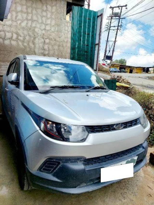 https://images10.gaadi.com/usedcar_image/4400906/original/processed_0950c704-685d-4bd9-a3d0-5d31c1222701.jpg?imwidth=6400