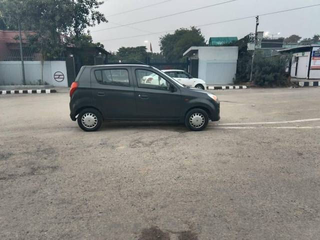 https://images10.gaadi.com/usedcar_image/4400925/original/processed_4ab88eab6813e4495f08b1e7a363fee1.jpg?imwidth=6401