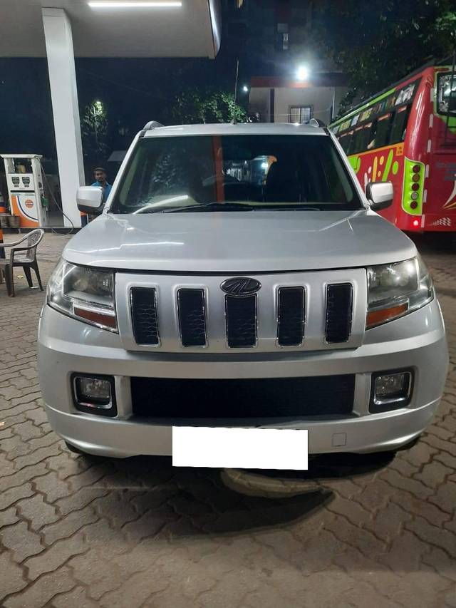 https://images10.gaadi.com/usedcar_image/4401043/original/processed_660ca764a080aedd2b4a14120fb8c3d2.jpg?imwidth=6402