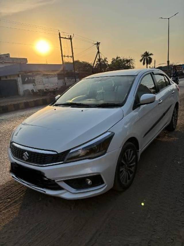 https://images10.gaadi.com/usedcar_image/4401073/original/processed_1fbb786a-422f-4d52-bfa0-9591fcc3db9e.jpg?imwidth=6402