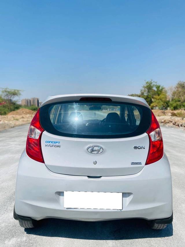 https://images10.gaadi.com/usedcar_image/4401096/original/processed_bd7629df6d5a313be987e7ddb2074ca7.jpg?imwidth=6402