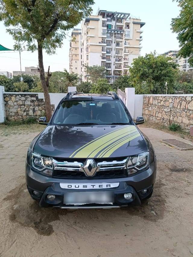 https://images10.gaadi.com/usedcar_image/4401102/original/processed_8fcd99ee8ec321ffaa812cc5734c3fa1.jpg?imwidth=6400