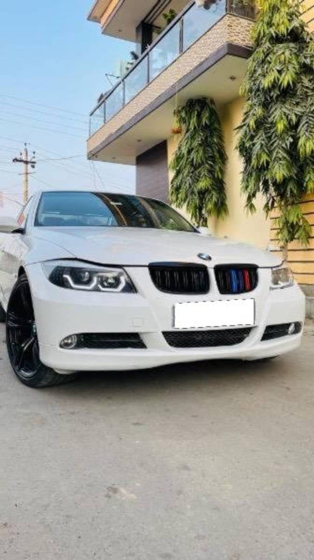 https://images10.gaadi.com/usedcar_image/4401103/original/processed_dd5487ed-ff69-45dc-8e99-1b26405403c1.jpeg?imwidth=6402