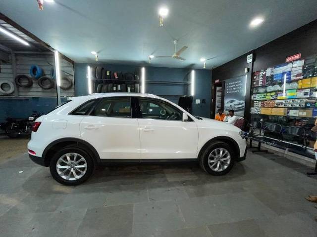 https://images10.gaadi.com/usedcar_image/4401113/original/processed_7f448418-7258-4bb4-8f2c-112a258ace28.jpeg?imwidth=6400