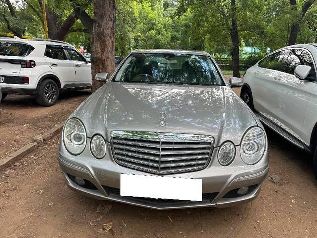 https://images10.gaadi.com/usedcar_image/4401127/original/processed_4a2a8a52-31d1-4b80-93ea-2a82b28d7a55.jpeg?imwidth=6400