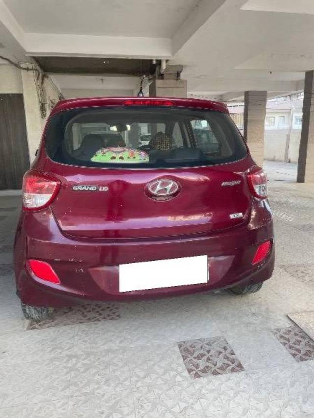 https://images10.gaadi.com/usedcar_image/4401151/original/processed_bcd24b9e-60a1-4822-8636-dbe6db9fb6d4.jpg?imwidth=6401