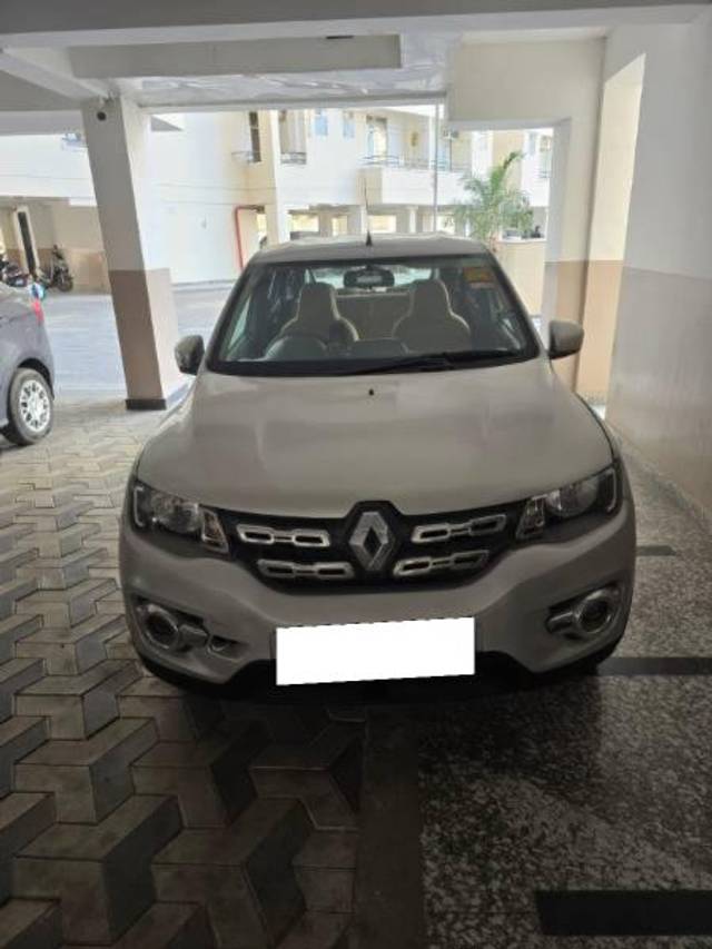 https://images10.gaadi.com/usedcar_image/4401223/original/processed_f6c0c037-3944-4e56-8d72-9ebfefd2d1fb.jpg?imwidth=6402