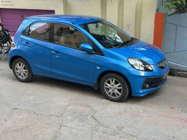 https://images10.gaadi.com/usedcar_image/4401234/original/processed_08486389-54f4-4fff-86d9-008164d418d3.jpeg?imwidth=6400