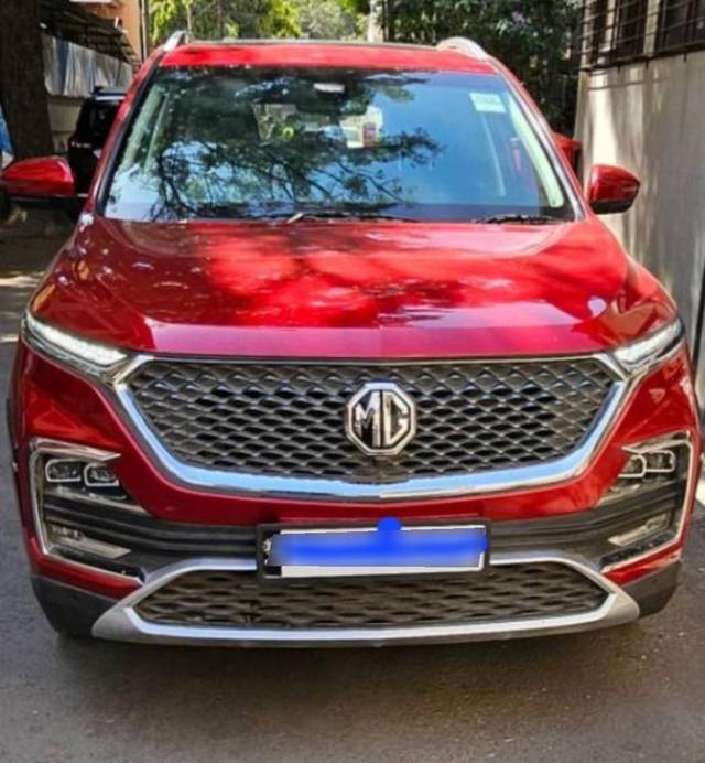 https://images10.gaadi.com/usedcar_image/4401241/original/44bd15382bbc83c683c0cfe9613e8d18.jpg?imwidth=6402