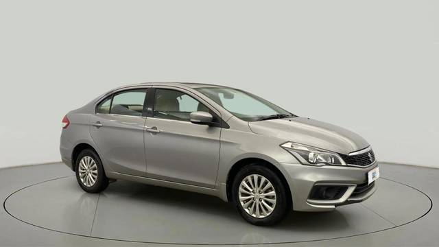 https://images10.gaadi.com/usedcar_image/4401392/original/d4ff076431ffbc680a7248b98a0dc661.jpg?imwidth=6400