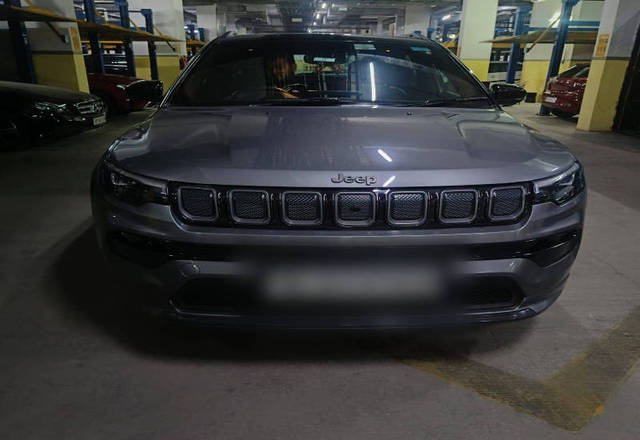 https://images10.gaadi.com/usedcar_image/4401524/original/fc8bc5f5a3e0be883f35892a7ae960bd.jpg?imwidth=6401