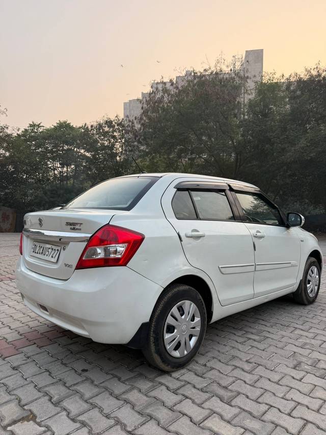 https://images10.gaadi.com/usedcar_image/4401609/original/d541552fd99cb21e490f71033829dcce.jpeg?imwidth=6402