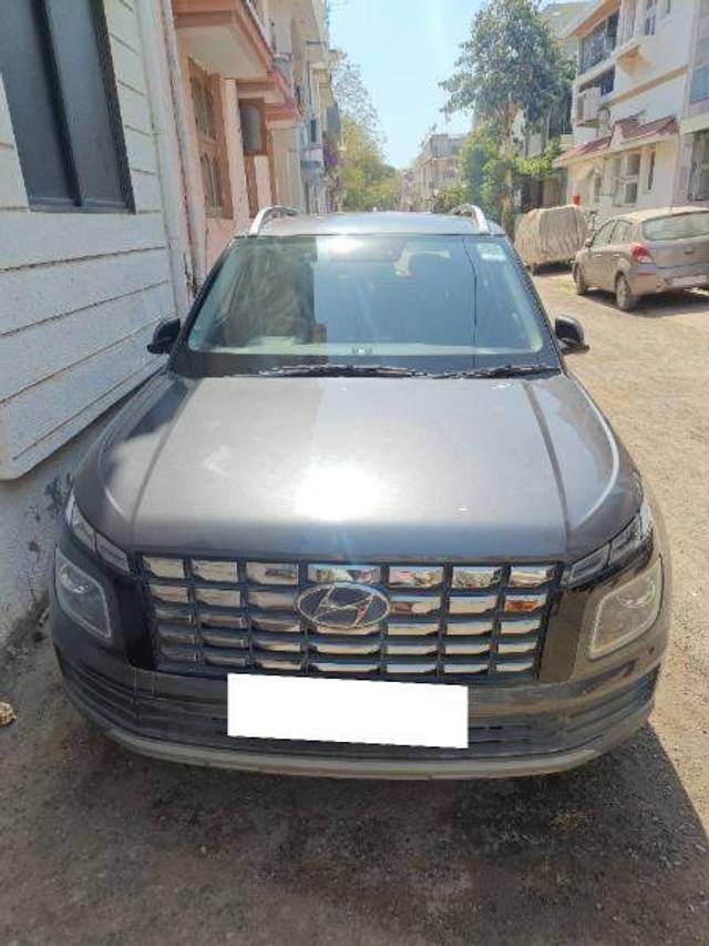 https://images10.gaadi.com/usedcar_image/4401674/original/653b65130aea605fa7fa65a7f4679293.jpg?imwidth=6400