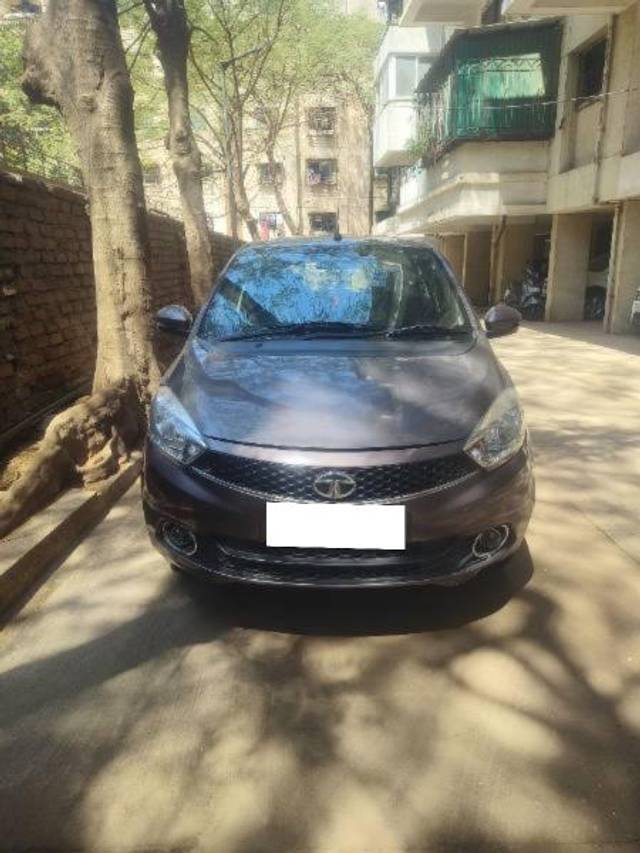 https://images10.gaadi.com/usedcar_image/4401720/original/processed_c63da01a-331c-420a-97fb-1323fe8e371a.jpg?imwidth=6400