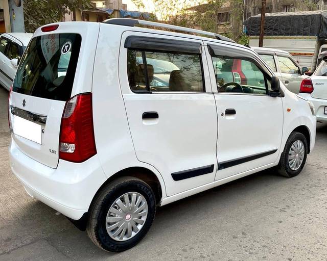 https://images10.gaadi.com/usedcar_image/4401772/original/processed_99aa5957653c666d6a1305ada55b19ed.jpg?imwidth=6401