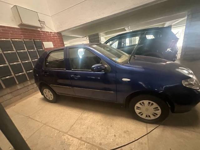 https://images10.gaadi.com/usedcar_image/4401820/original/98a30be59ed4bf4a506dd604126f7dc1.jpg?imwidth=6401