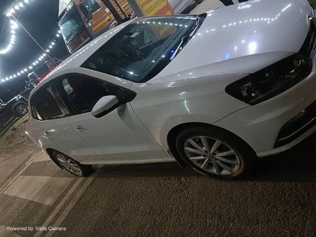 https://images10.gaadi.com/usedcar_image/4401831/original/1d78e2d36b82344edb7ccd5b5175ae66.jpg?imwidth=6401