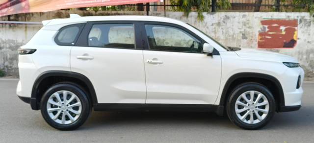 https://images10.gaadi.com/usedcar_image/4401833/original/processed_375a81849fbee1ca83d542dce7e849ad.jpeg?imwidth=6401