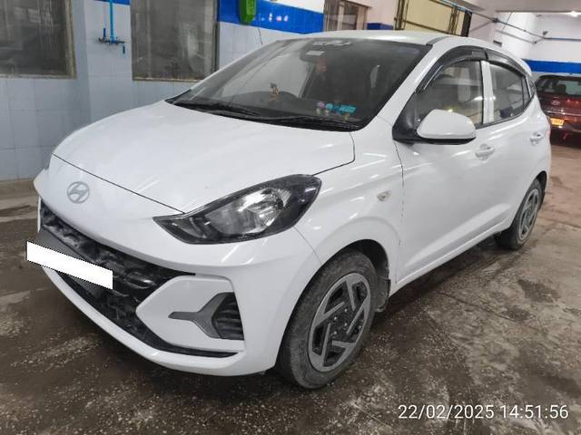 https://images10.gaadi.com/usedcar_image/4401880/original/e1768be6c536e88caf23695aa4a3aff3.jpg?imwidth=6401