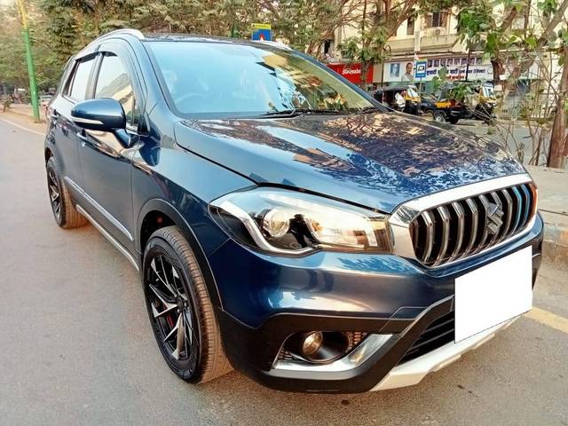 https://images10.gaadi.com/usedcar_image/4402048/original/processed_9a266dad887df4e7d5f5807ced404cd9.jpg?imwidth=6400