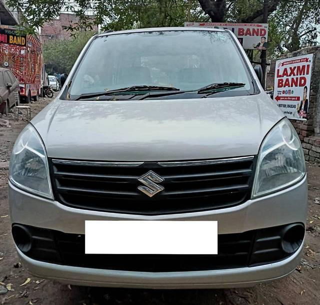 https://images10.gaadi.com/usedcar_image/4402060/original/processed_604839eeed37a2d429819f5947cb7b65.jpg?imwidth=6402