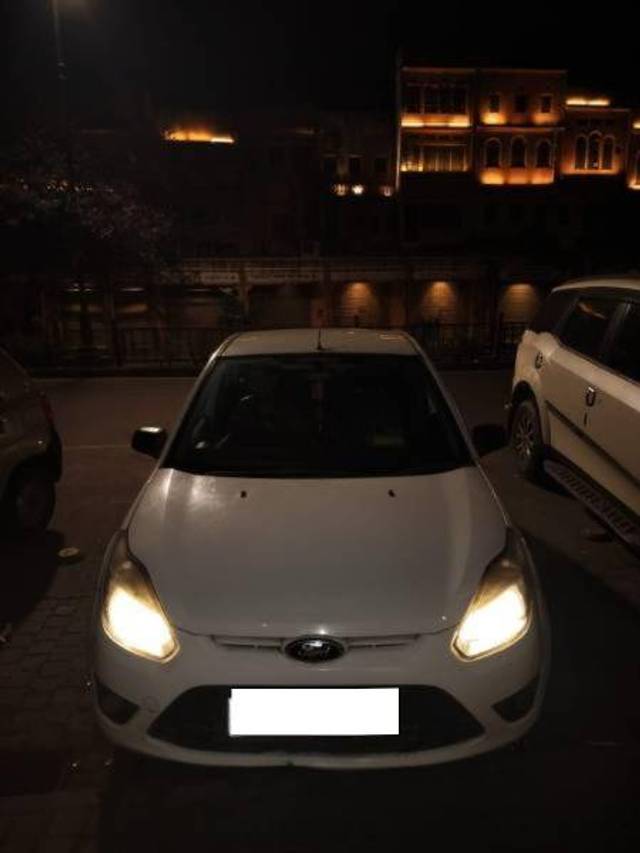 https://images10.gaadi.com/usedcar_image/4402066/original/54024611a8daae72adbf09e9246c2752.jpg?imwidth=6400