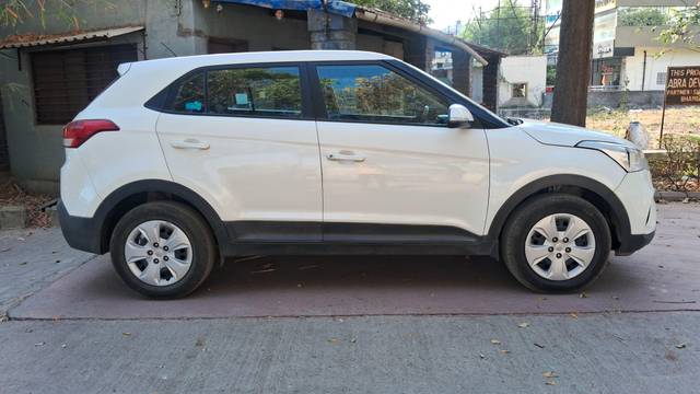 https://images10.gaadi.com/usedcar_image/4402096/original/processed_57c61db015d365ebf8730b85a20c579d.jpg?imwidth=6401