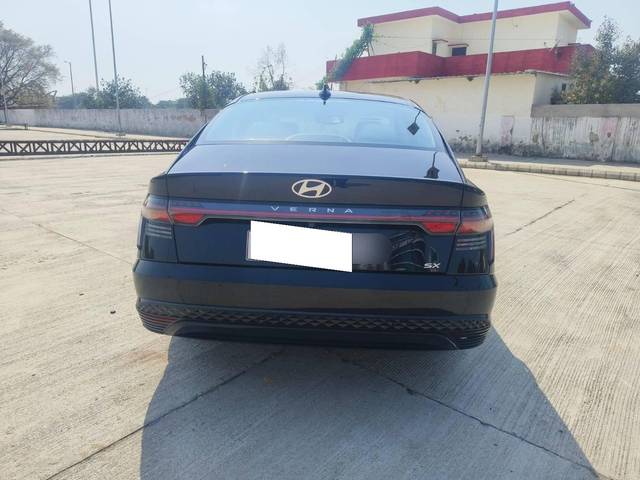 https://images10.gaadi.com/usedcar_image/4402097/original/processed_df67c182f1adbebceffb4dfcfef04638.jpg?imwidth=6402