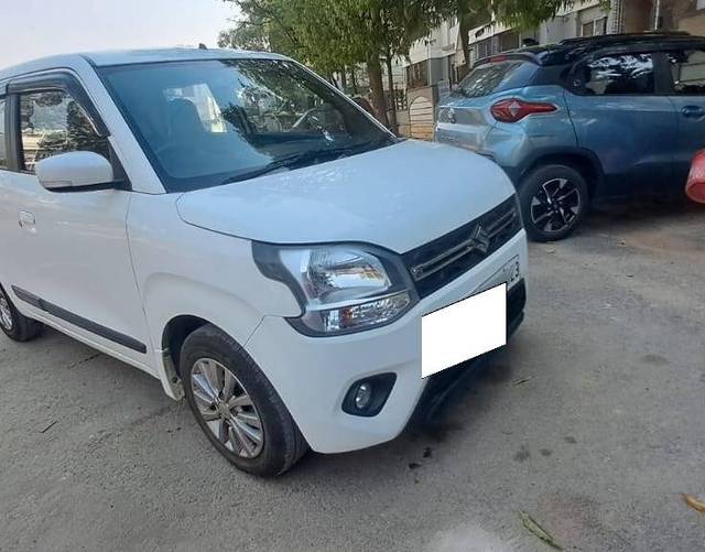 https://images10.gaadi.com/usedcar_image/4402139/original/processed_fdb8d1d601106727d51a72700ee417ef.jpg?imwidth=6400