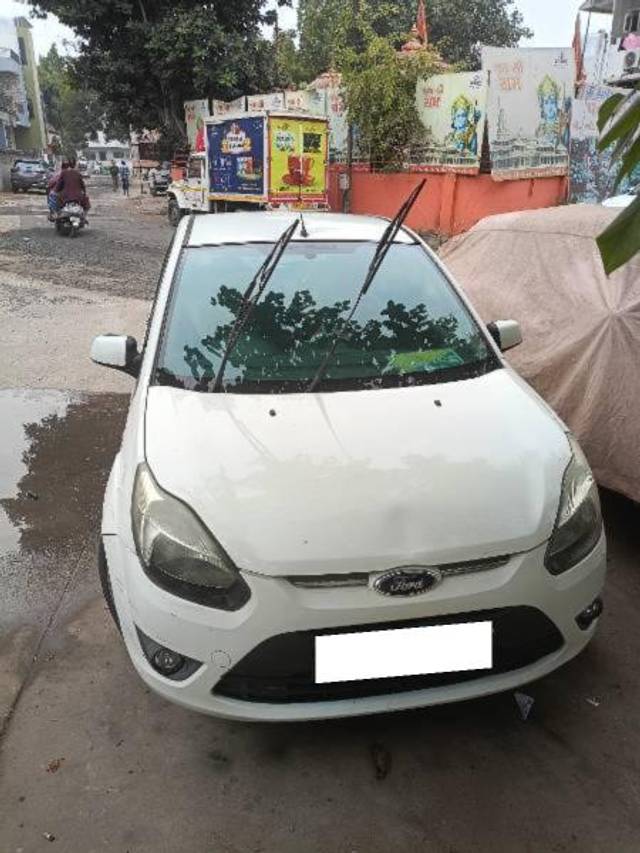 https://images10.gaadi.com/usedcar_image/4402211/original/processed_4e9403db-fd98-43da-8927-24b8bc939499.jpg?imwidth=6400