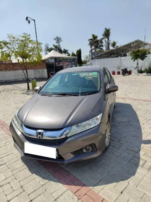 https://images10.gaadi.com/usedcar_image/4402325/original/processed_49e39441-ac09-4f2d-84b0-4187425b6bf2.jpg?imwidth=6401